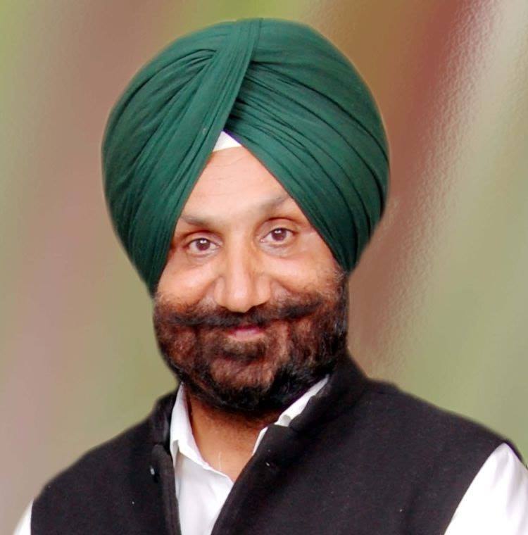 Sukhjinder Randhawa Issues Legal Notice to Dr. Navjot Kaur Sidhu