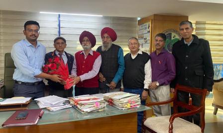 ਕਮਿਸ਼ਨਰ ਮਿਊਂਸੀਪਲ ਕਾਰਪੋਰੇਸ਼ਨ ਨੂੰ ਮੋਹਾਲੀ ਸ਼ਹਿਰ ਦੇ ਵਿਕਾਸ ਸਬੰਧੀ ਸੁਝਾਅ ਦਿੱਤੇ