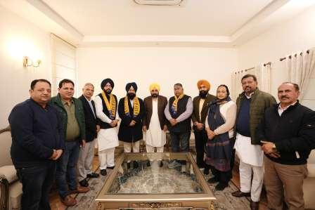 Former BSP President Jasvir Singh Garhi Joins AAP