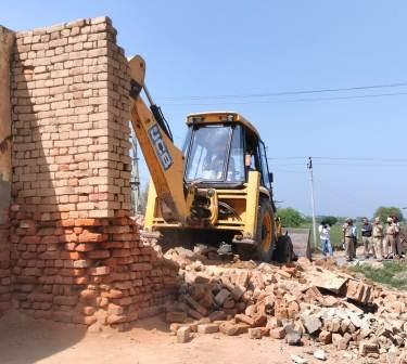 Bulldozer Action on Properties of Two Drug Peddlers in Fazilka